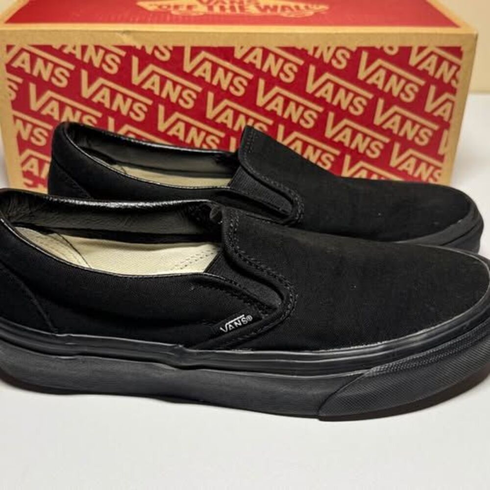 Vans Classic Slip-On 'Triple Black' Canvas Skate Shoes - Size 7